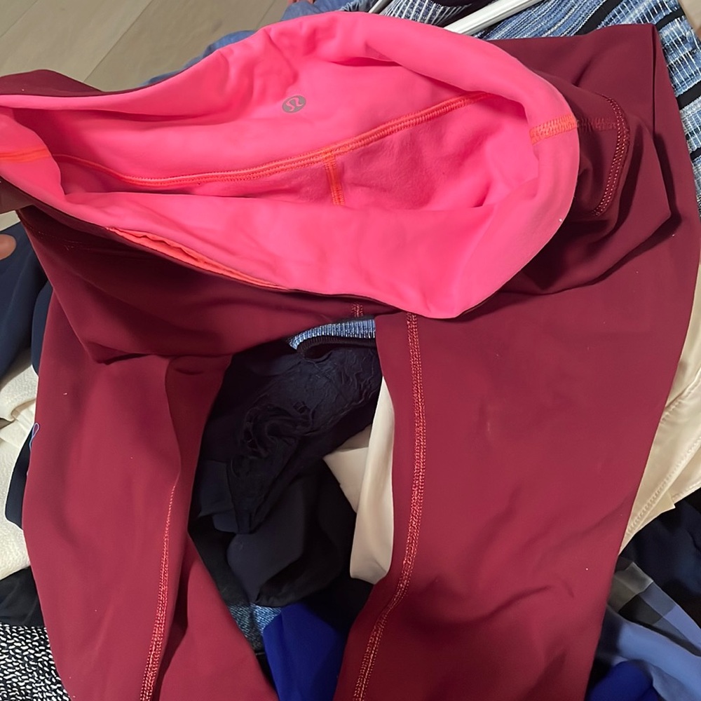 Leggengs lululemon estimate size 8 petite